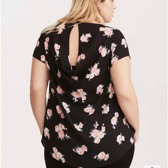 Torrid Floral Print Georgette Drape Back Top Short Sleeves Size 5 - Picture 12 of 13
